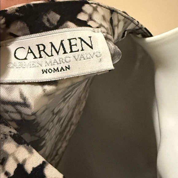 Carmen Marc Valvo Black and Cream Patterned Blouse - Picture 6 of 6